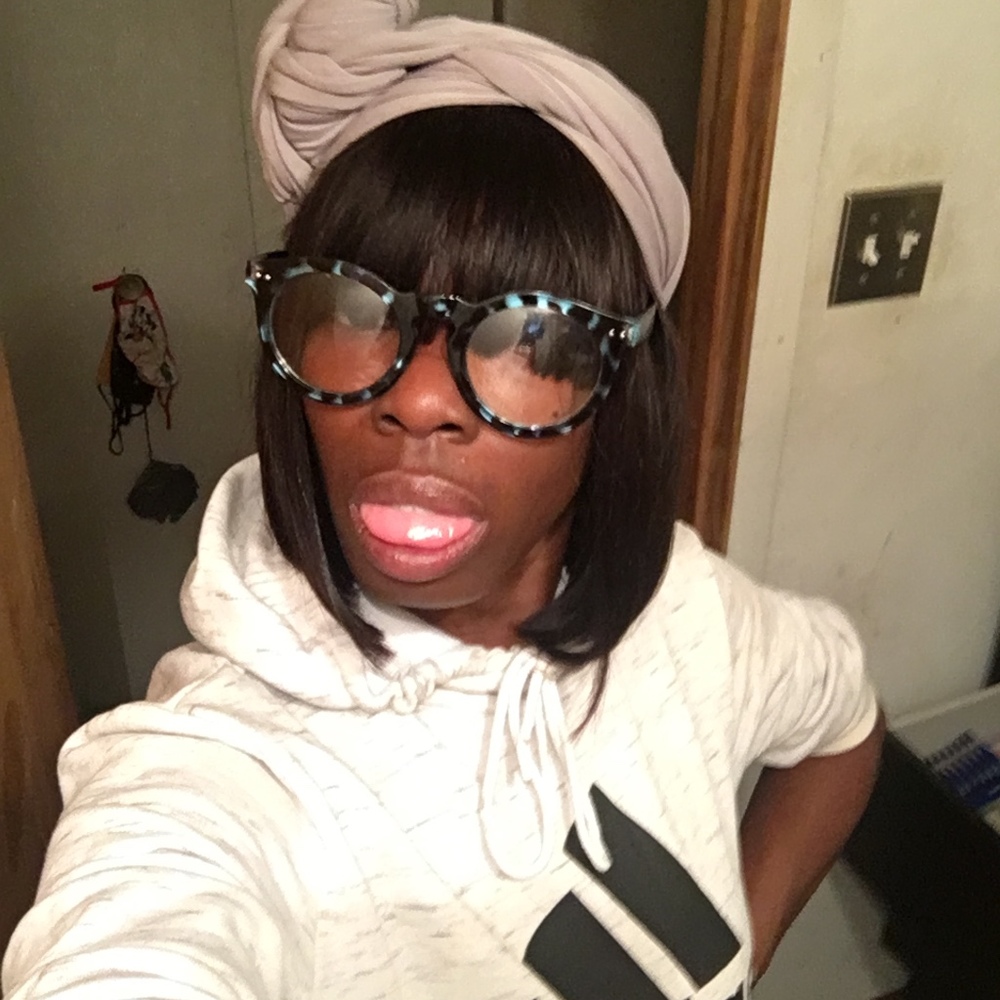 Meet your Posher, Kimberly